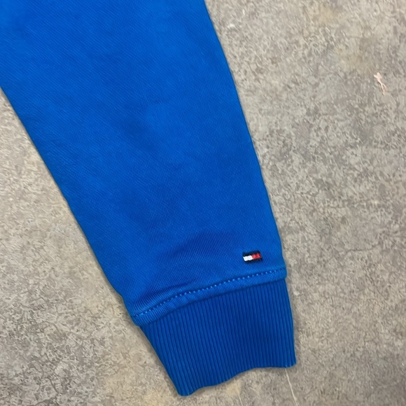 🔥 Tommy Hilfiger outfit 🔥 - Picture 5 of 10